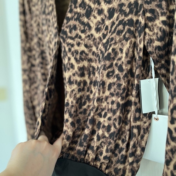 NWT Good American Wrap-effect Sepia Leopard-Print Satin Bodysuit 0 - Picture 8 of 15